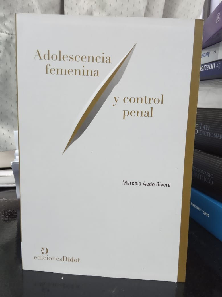 Adolescencia Femenina Y Control Penal