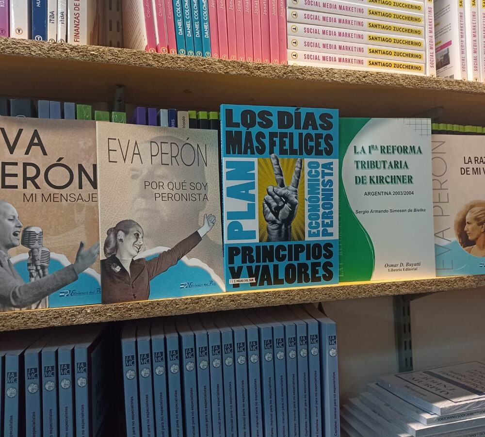 Los Dias Mas Felices + Eva Peron X 3 + Reforma De Kirchner