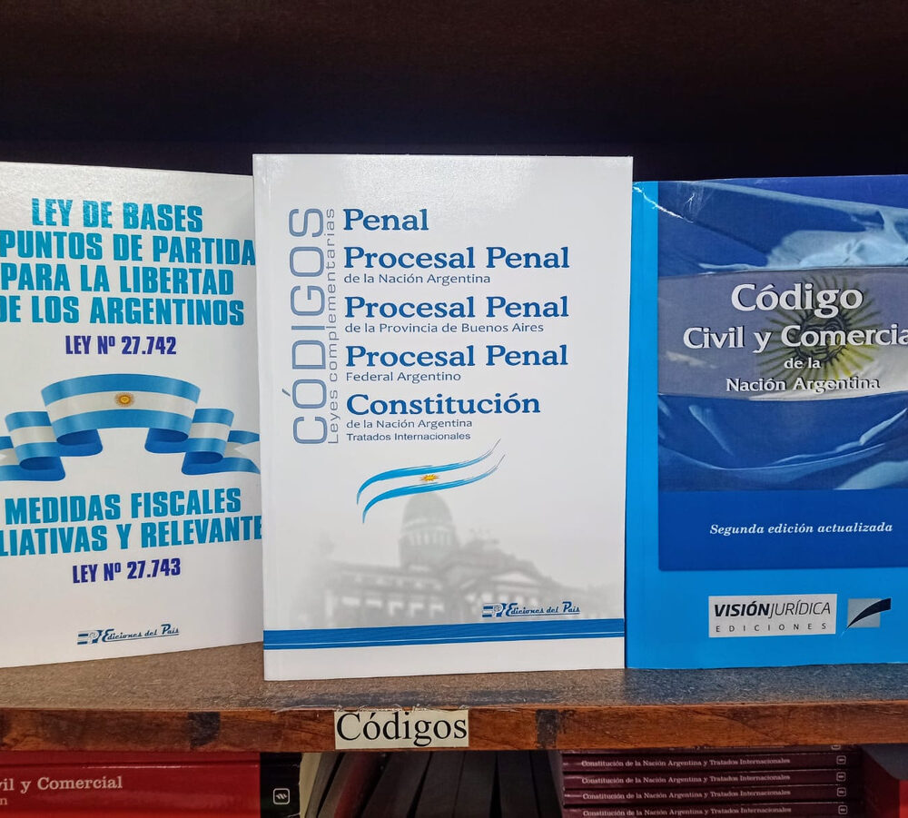 Codigo Penal X 4 + Civil Y Comercial + Ley De Bases + Const