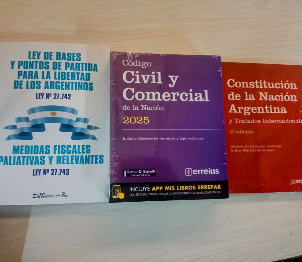 Combo Codigo Civil + Constitucion + Ley De Bases